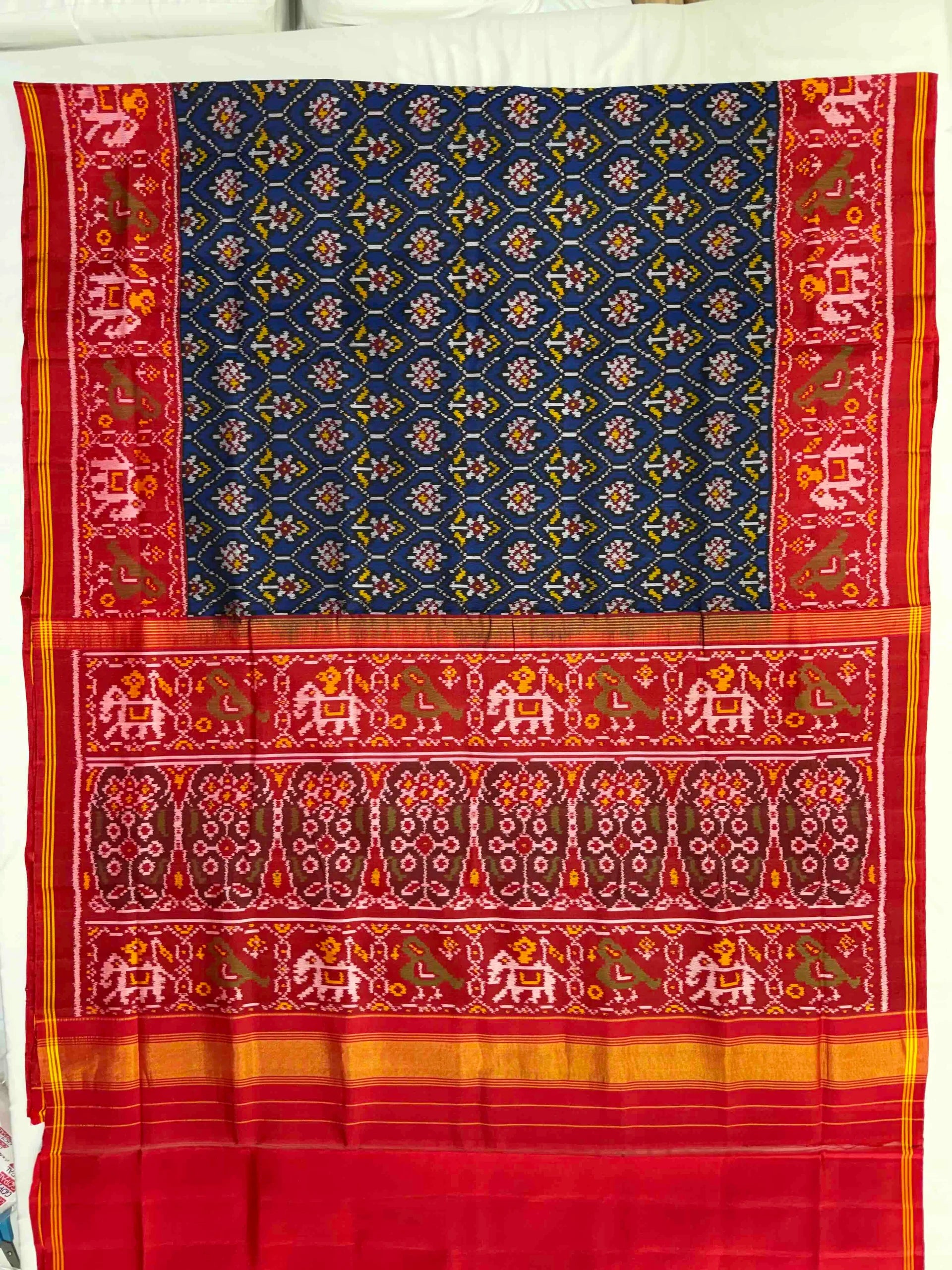 Blue and Red Flower Design Handwoven Patola Silk Saree Secondary image