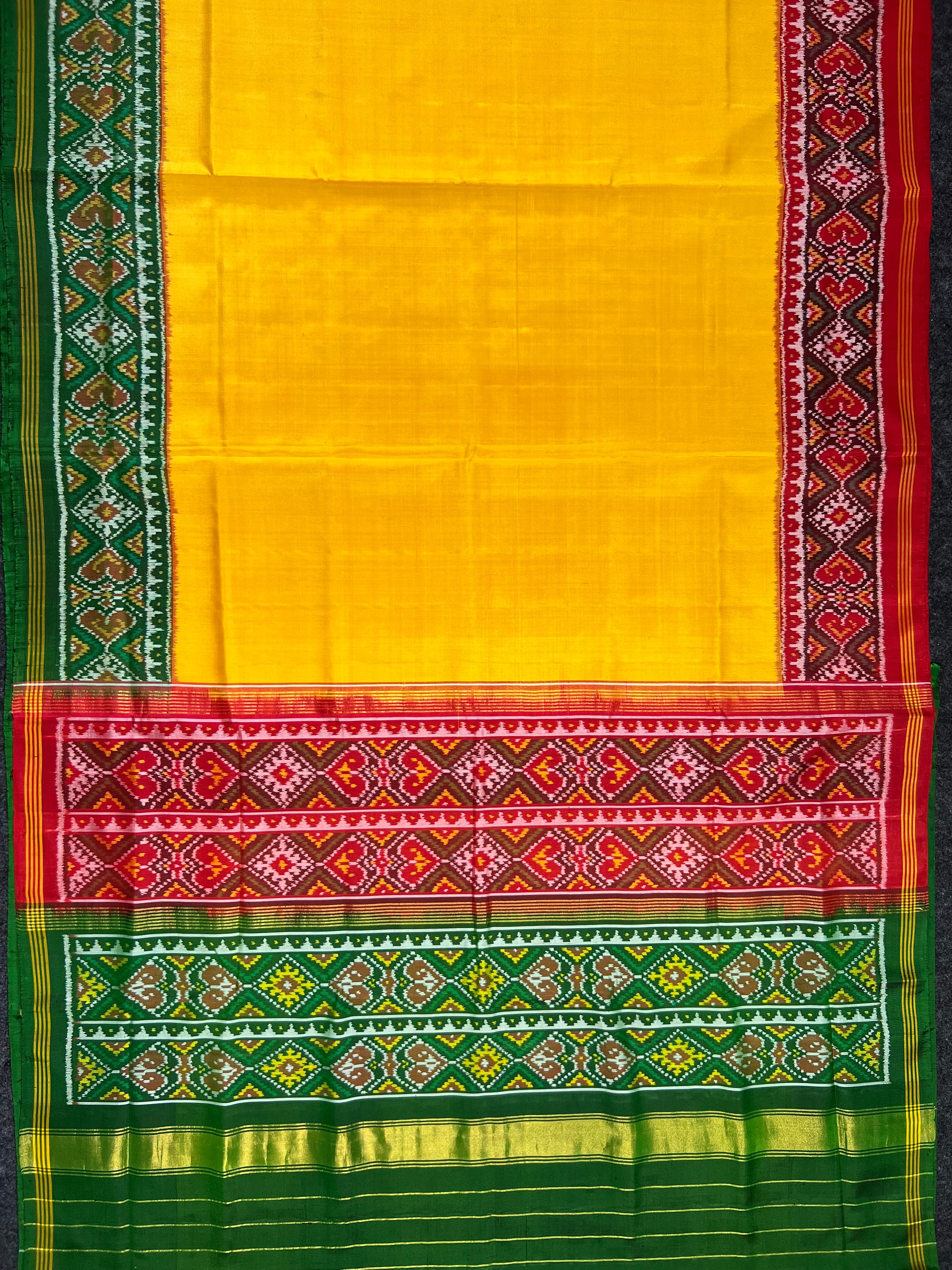 Ganga-Jamuna Traditional Handwoven Patola Silk Saree Secondary image