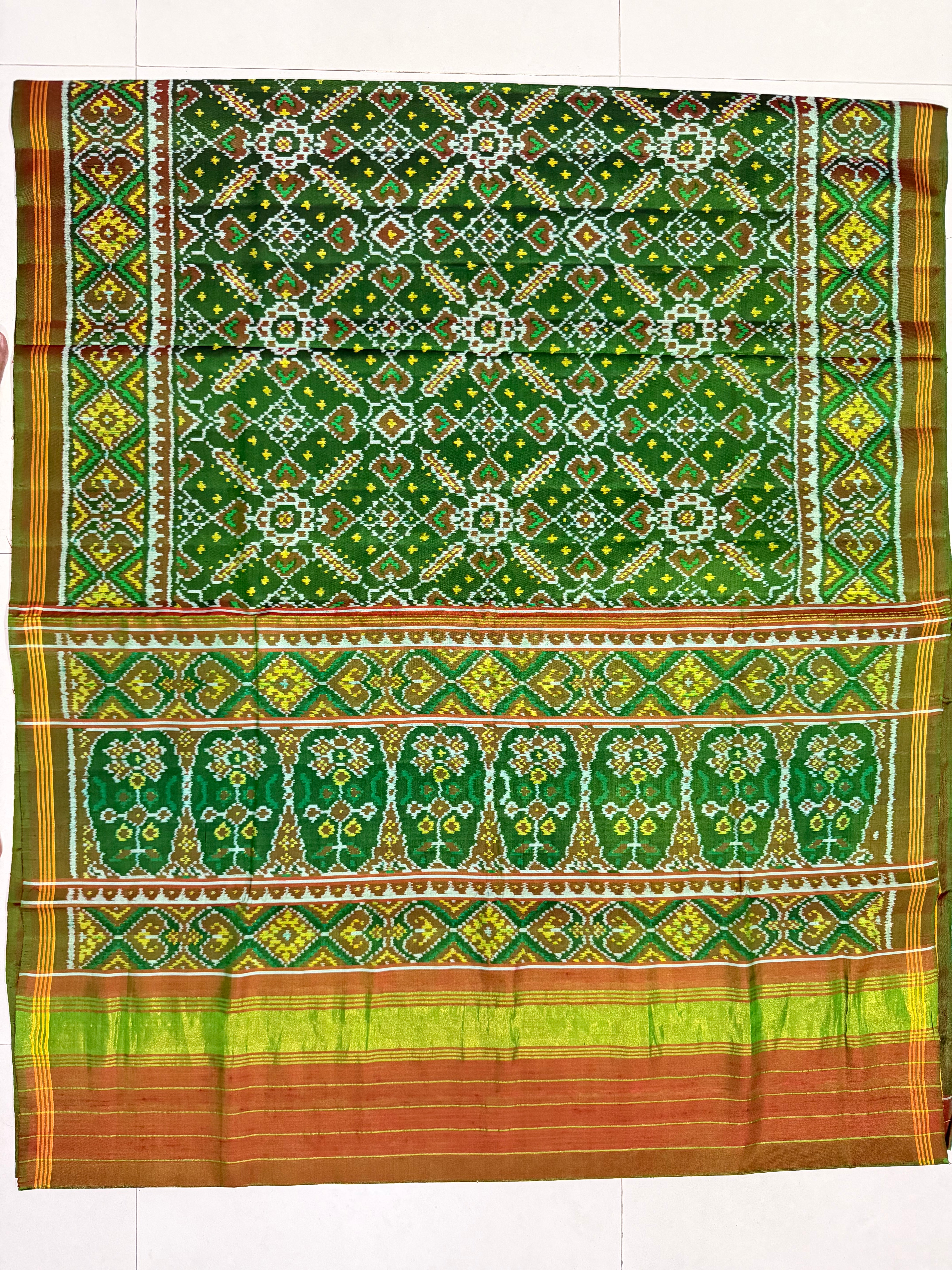 Manekchok Traditional Design Handwoven Patola Silk Saree Secondary image