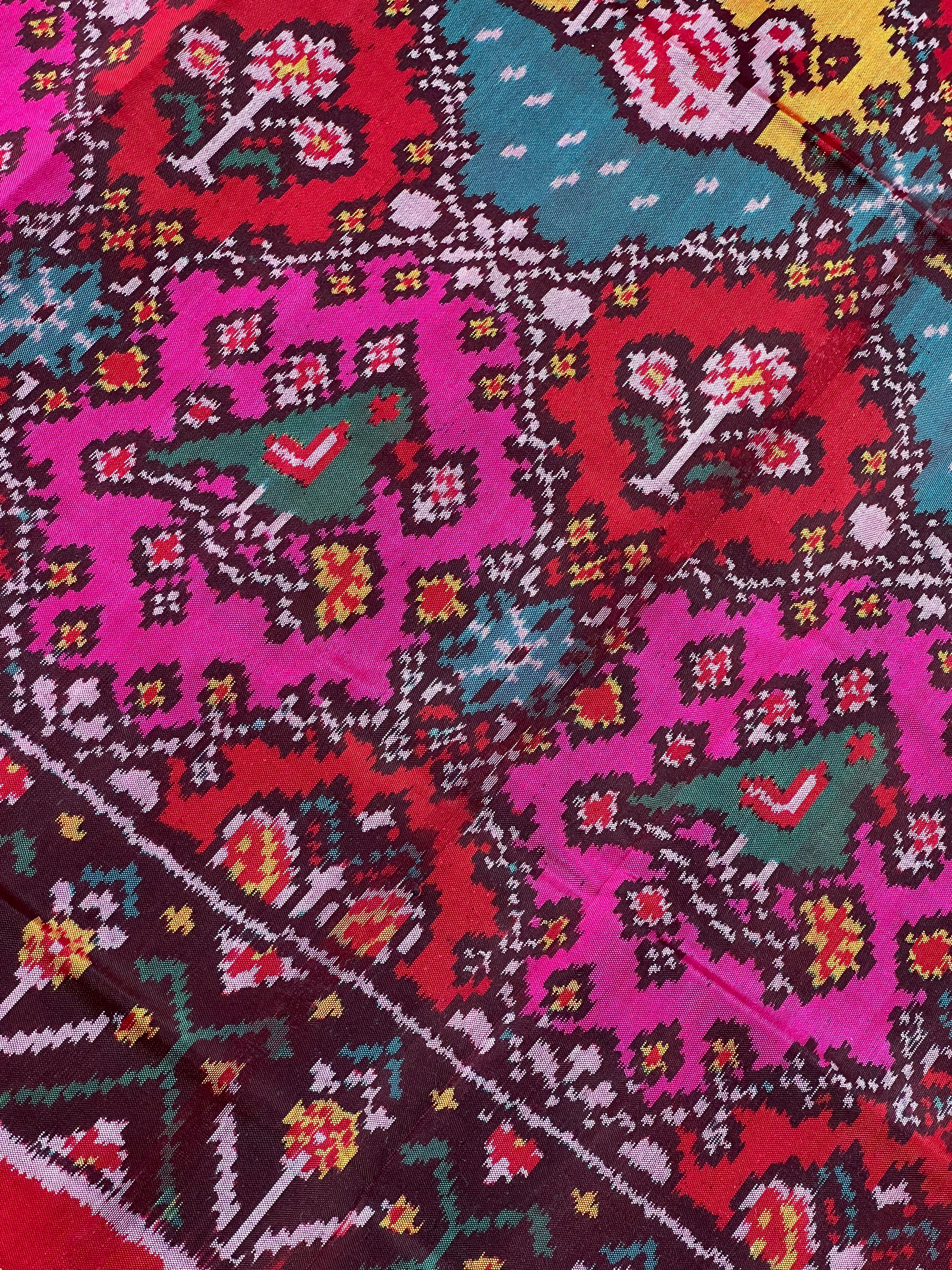 Exclusive Motif Traditional Design Handwoven Patola Silk Saree