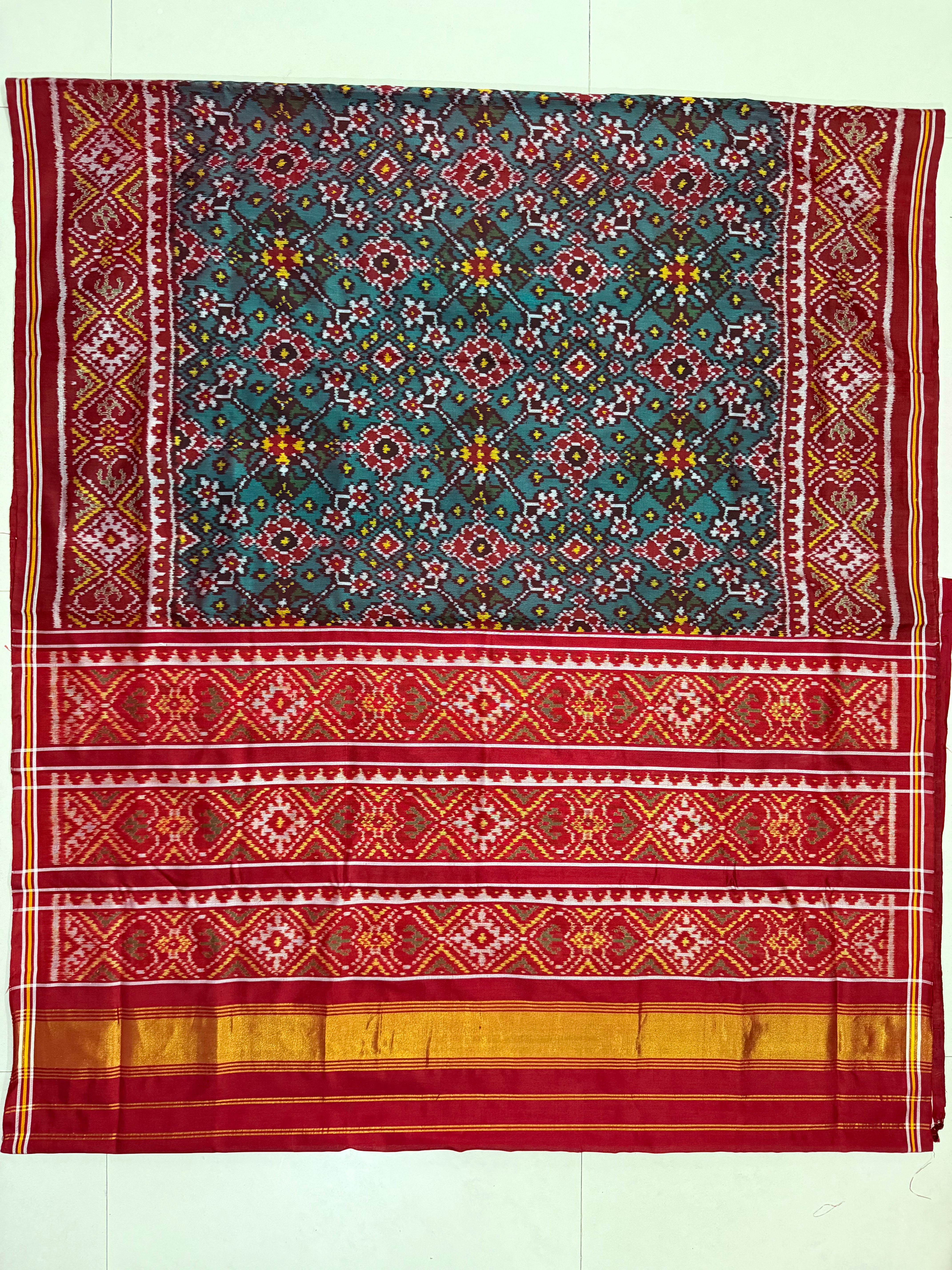 Shaded Navratna Traditional Design Handwoven Patola Silk Saree Secondary image