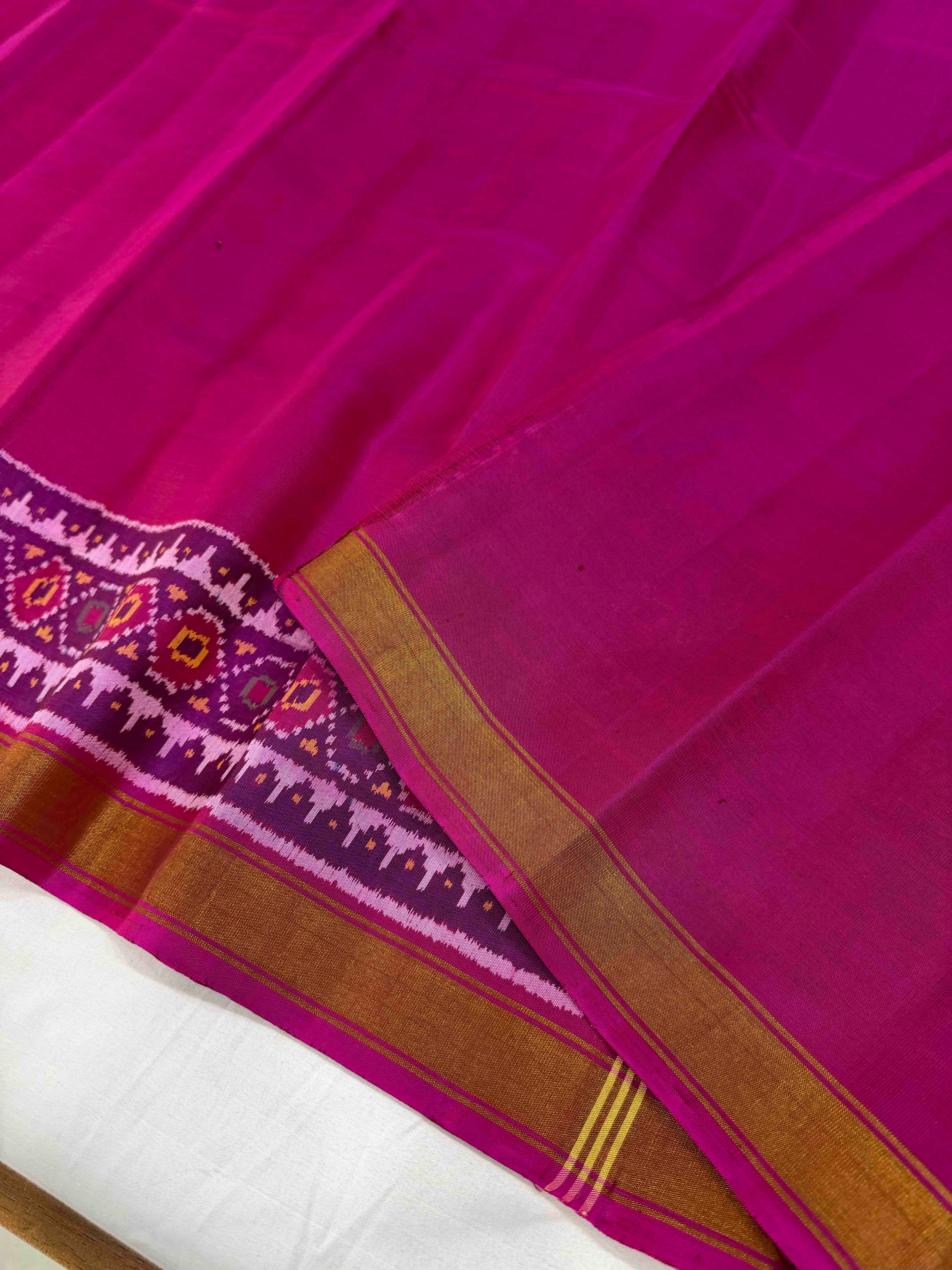 Pink Plain gala Border Handwoven Patola Silk Saree