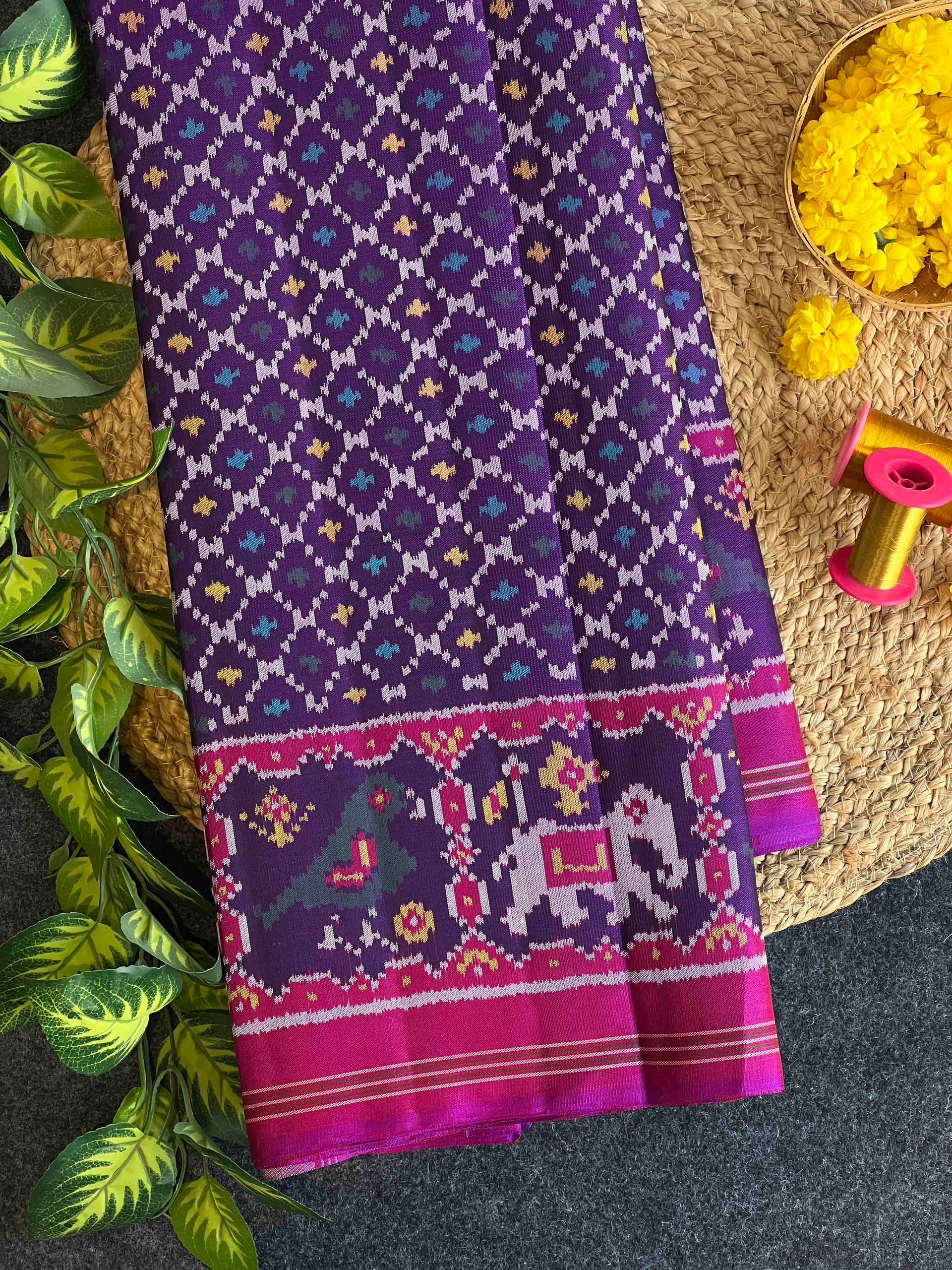 Buttonful Design Handwoven Patola Silk Saree Main image