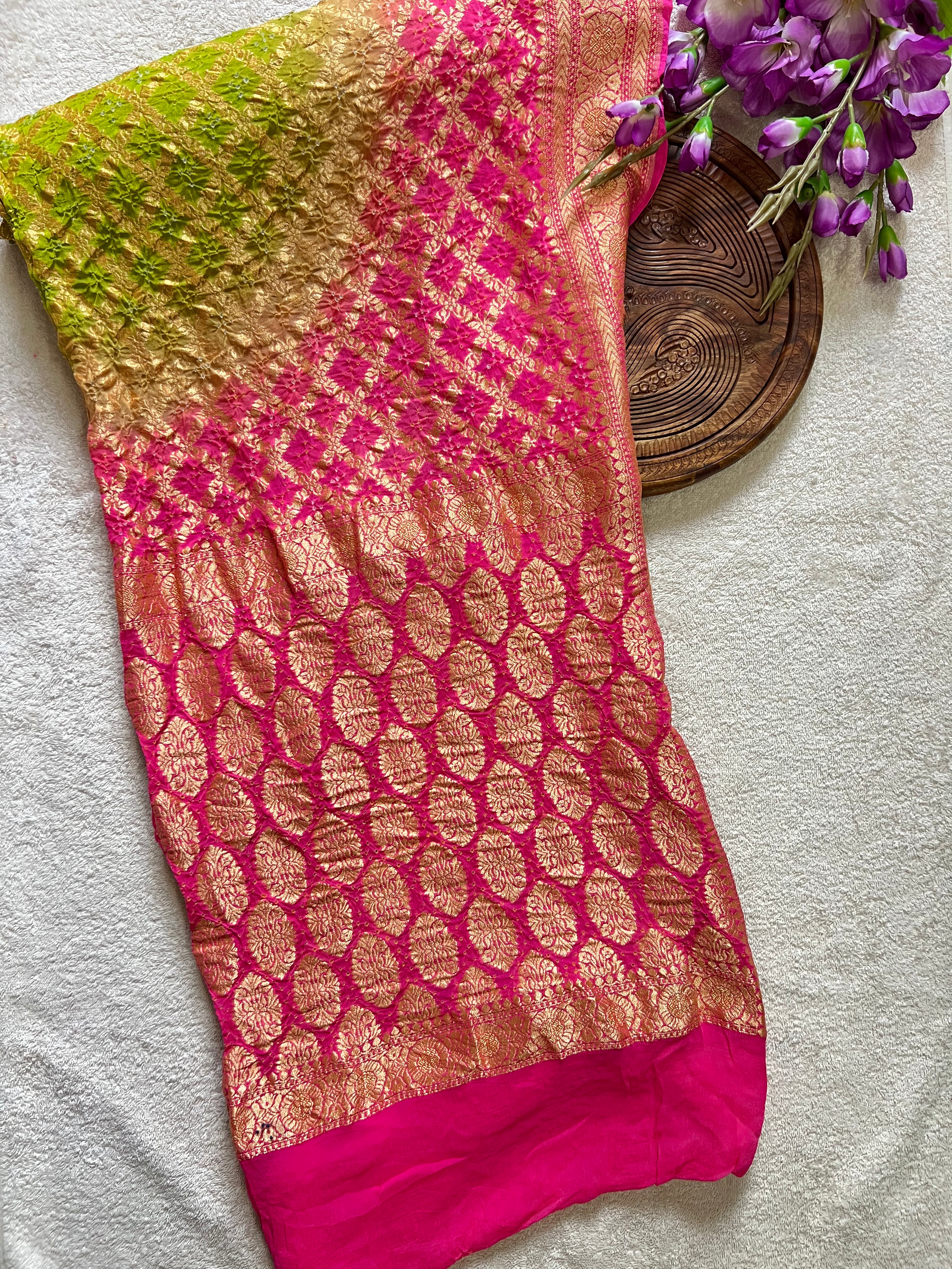 Georgette Bandhej Saree Main image