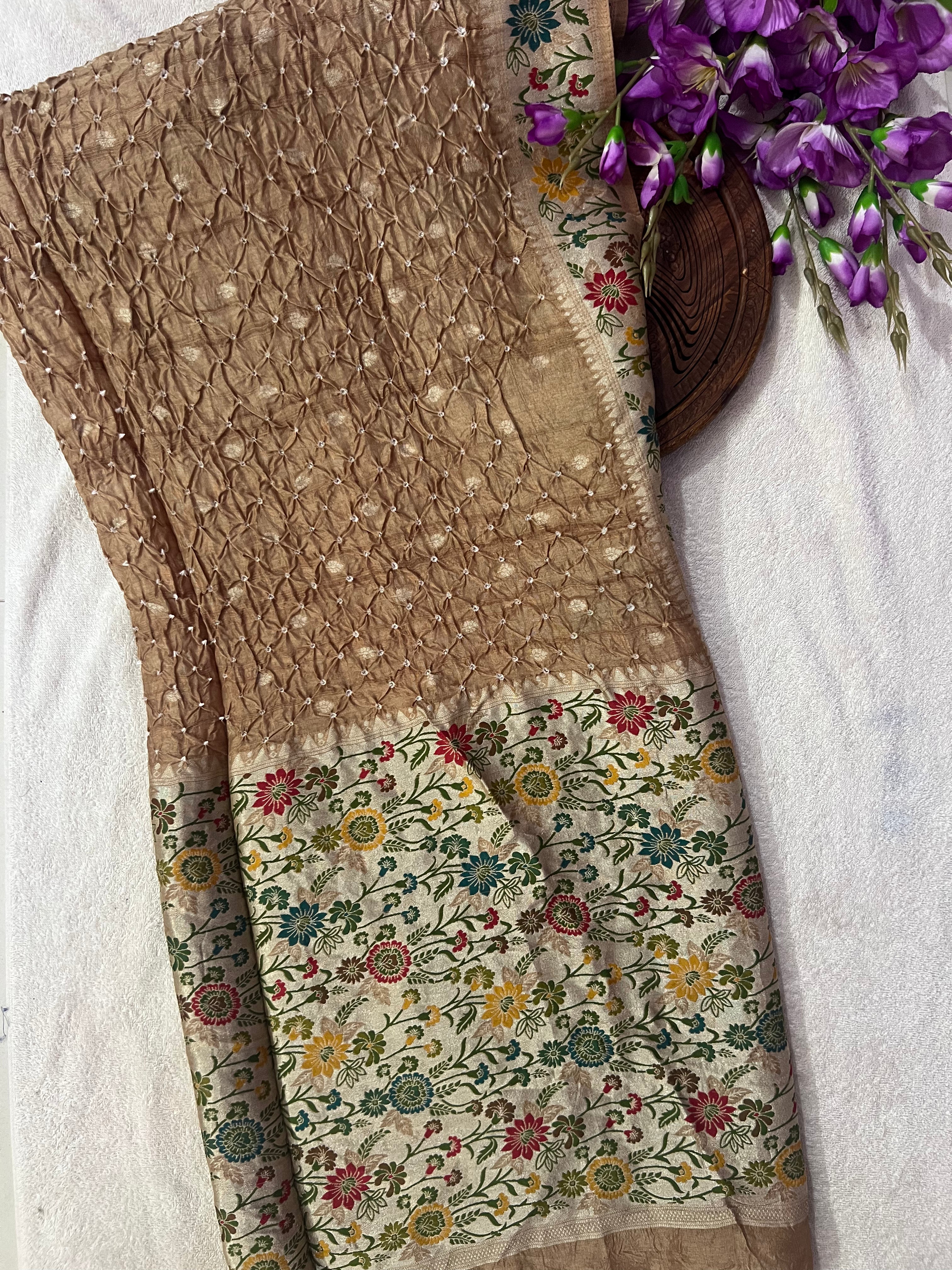 Tussar Bandhej Saree Main image