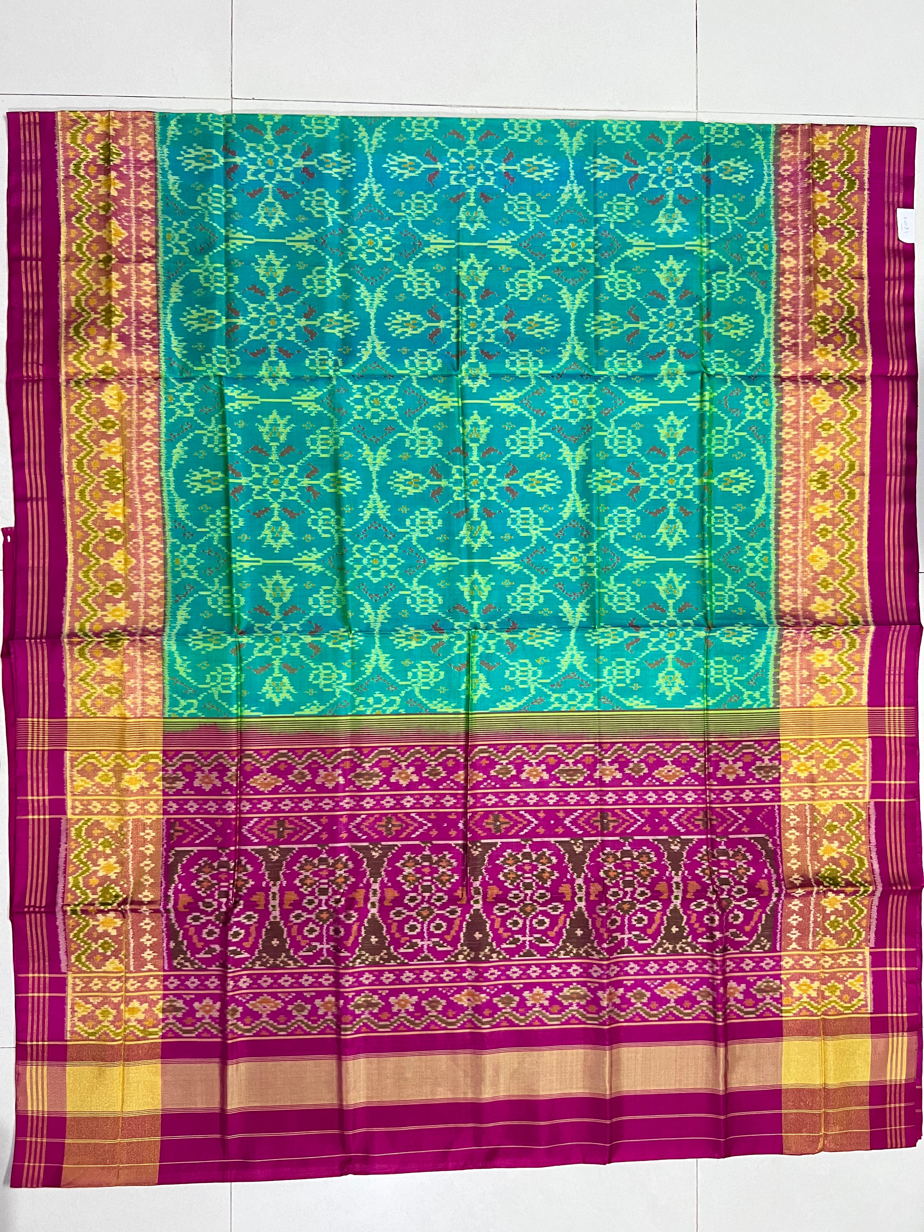 Handwoven Patola Silk Saree Chabadi Design
