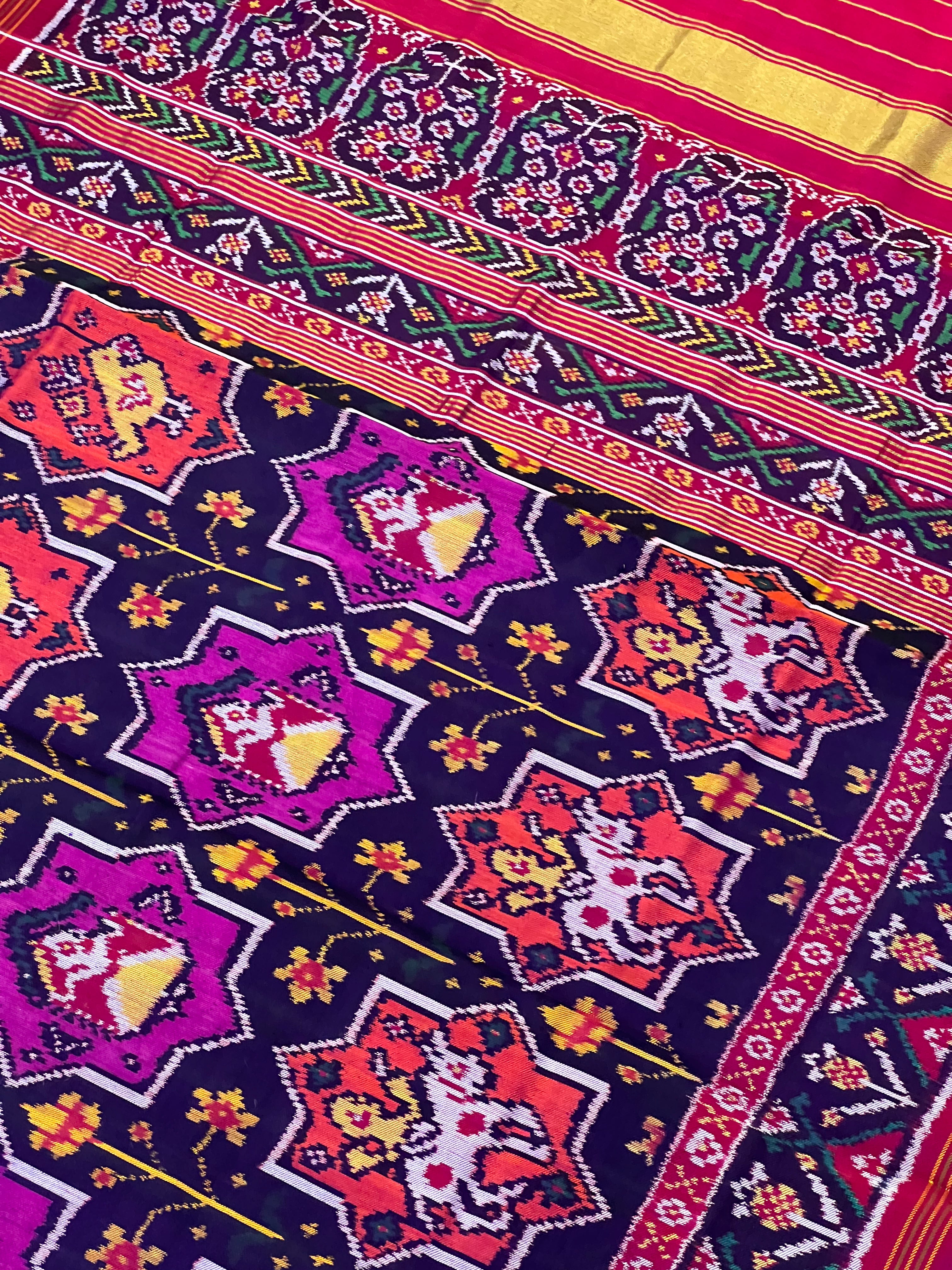 Twill Weaving Handwoven Patola Silk Saree Star Design