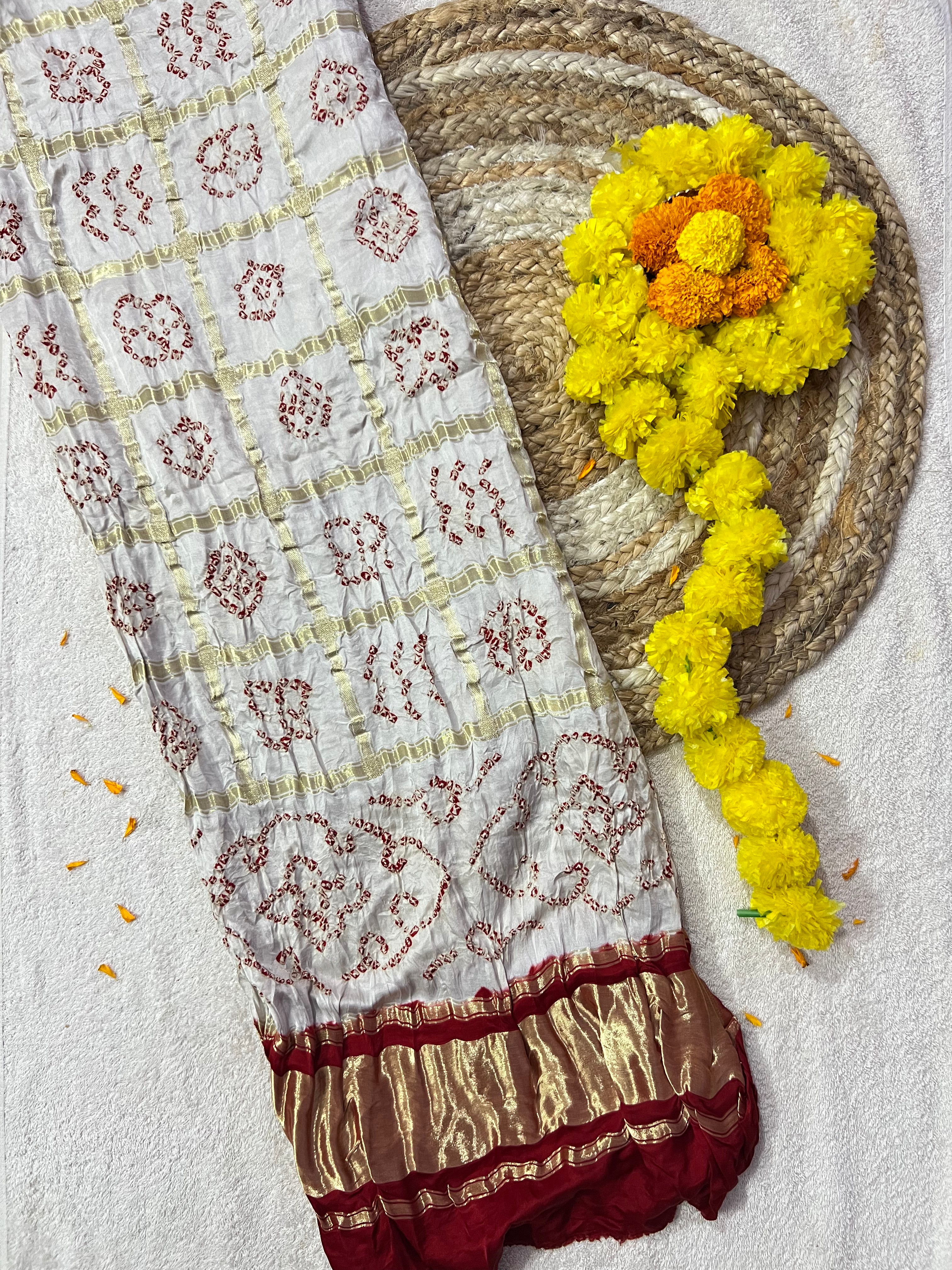 Gaji Checks Bandhej Dupatta Main image