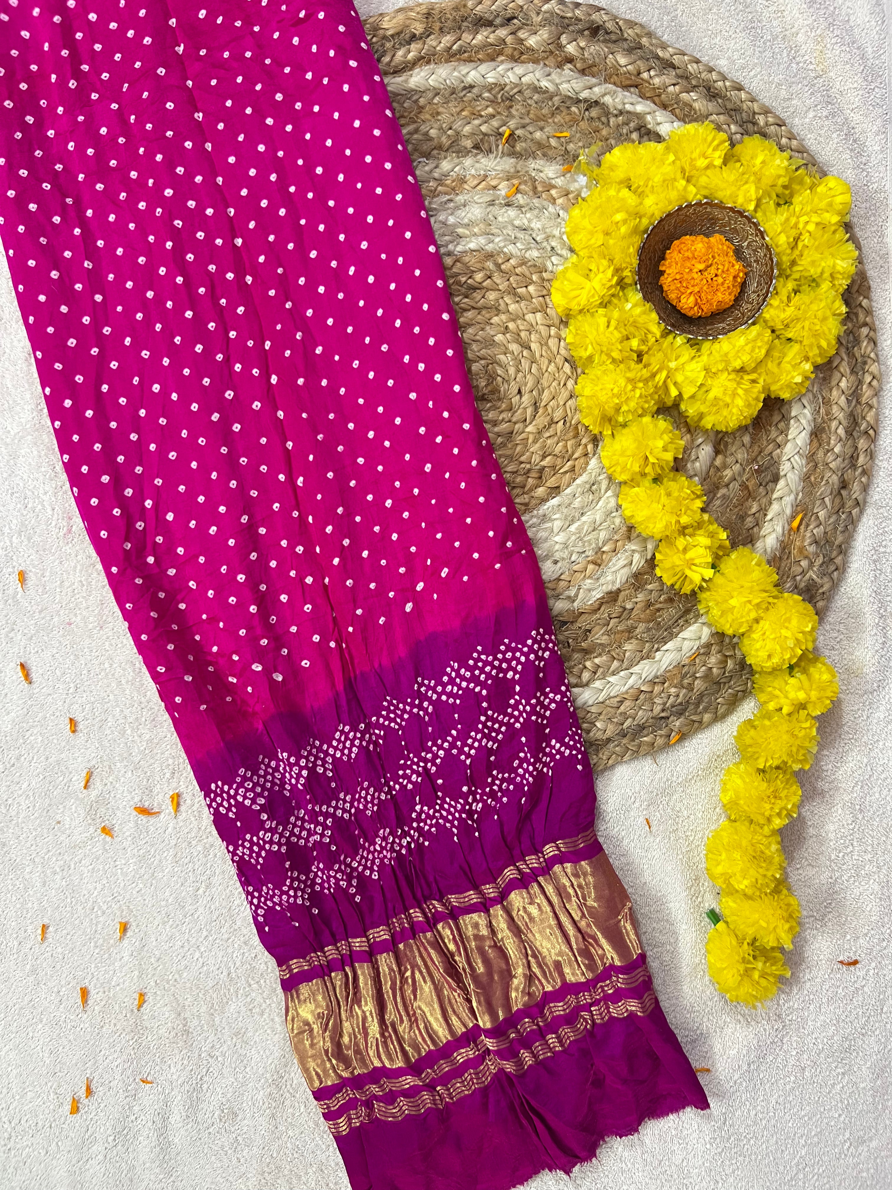 Gaji Silk Bandhej Dupatta Main image
