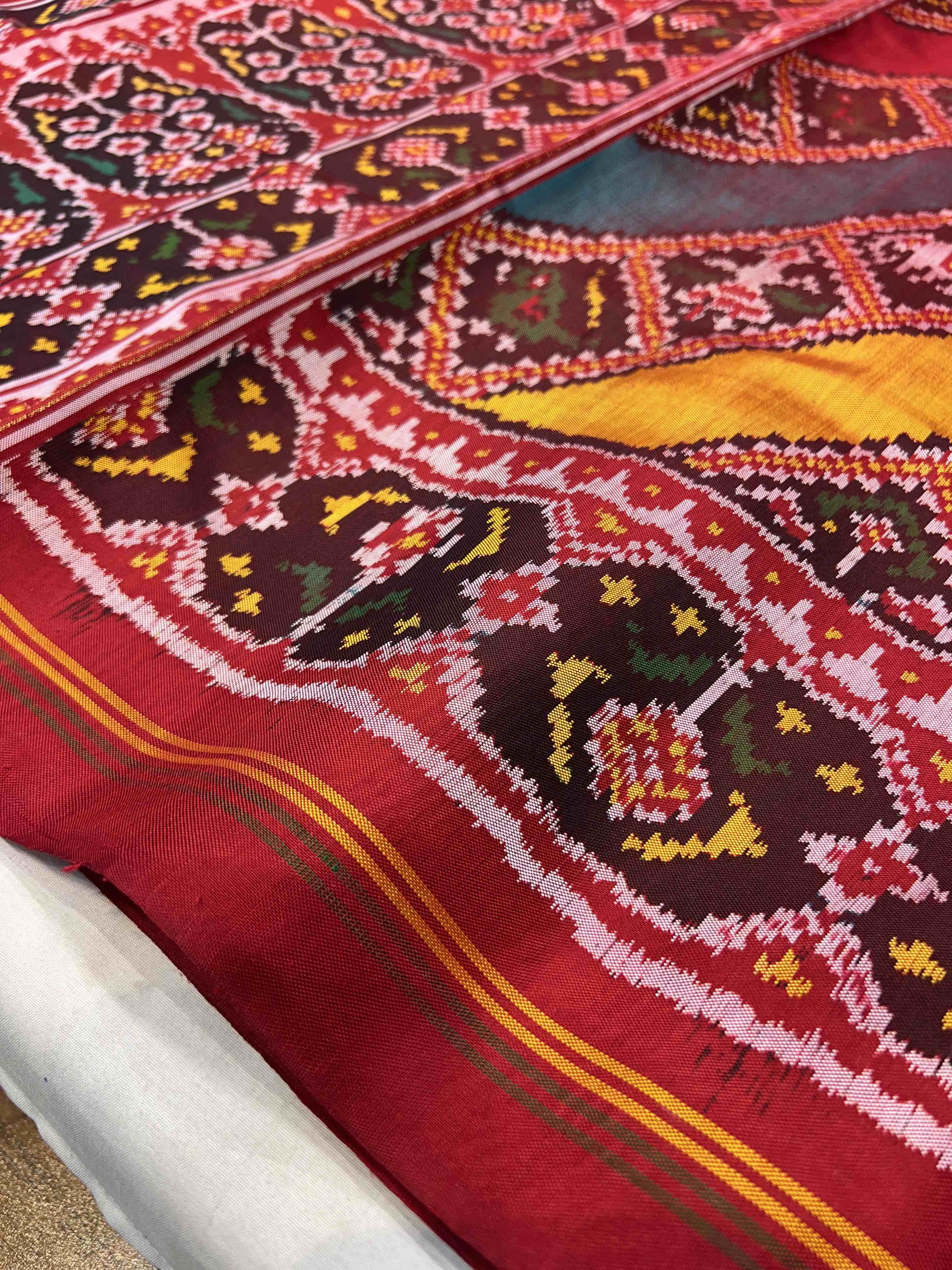 Handwoven Patola Silk Saree Laheriya Designer