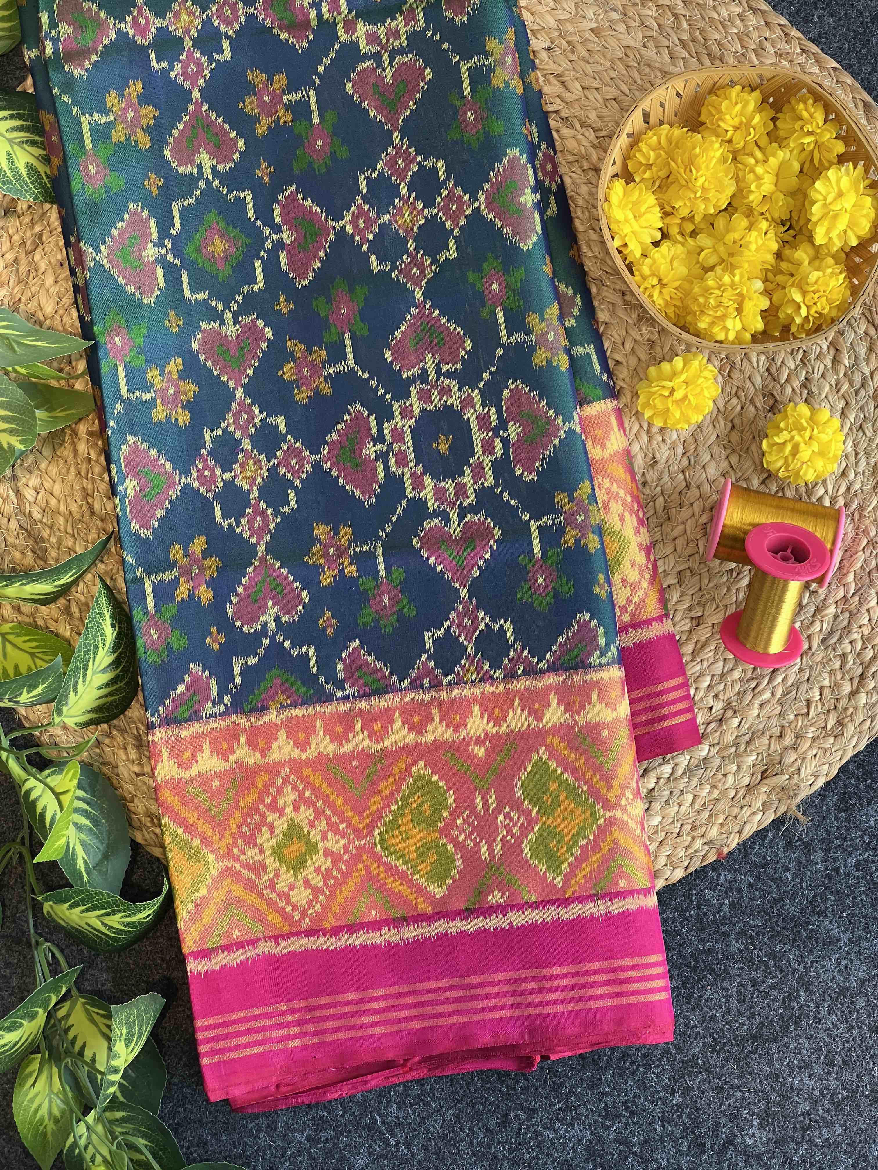 Navratna Manekcowk Tradition Design Handwoven Patola Silk Saree Main image