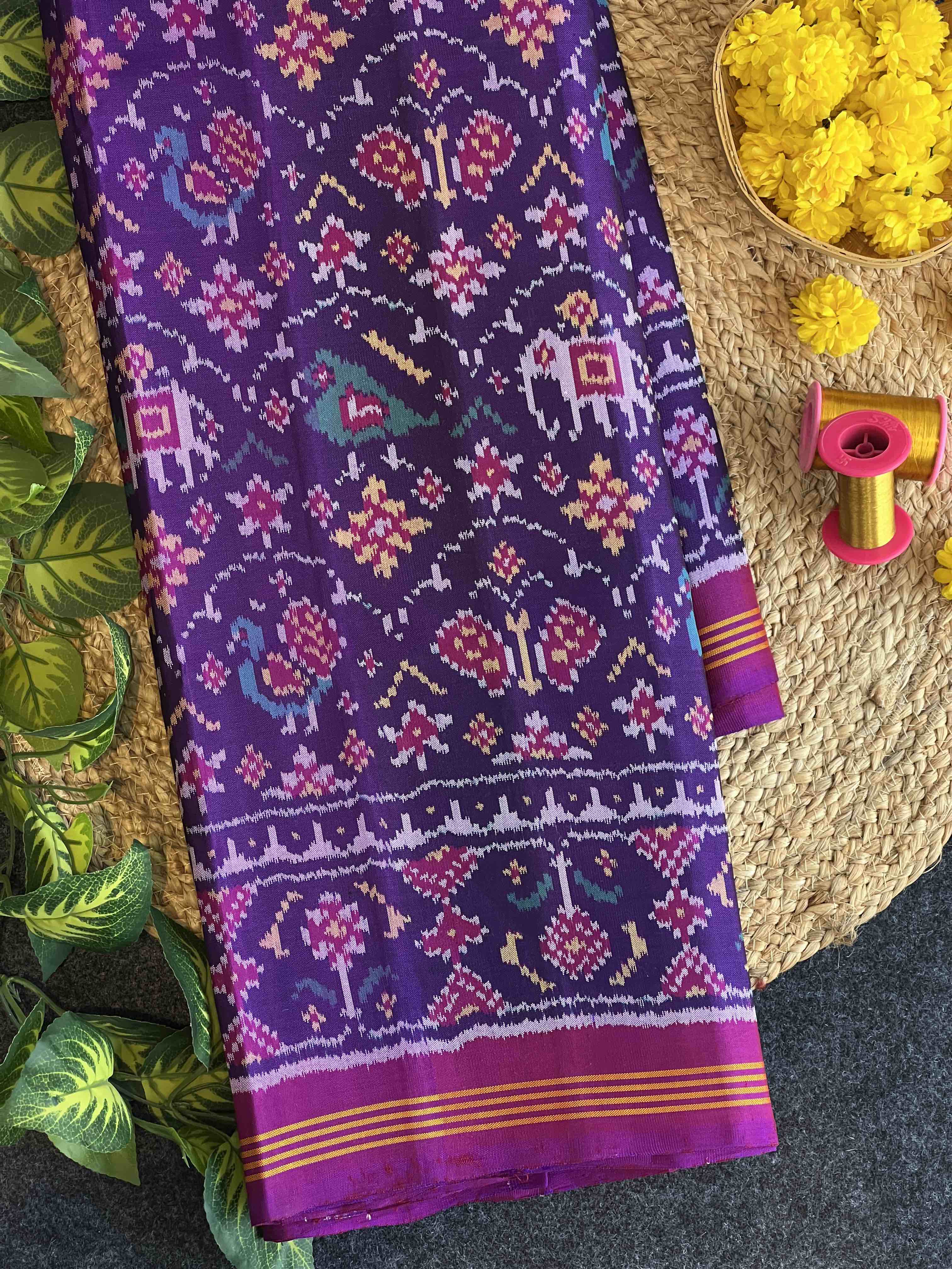 Handwoven Patola Silk Saree Main image